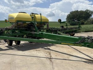 2020 John Deere 1775NT