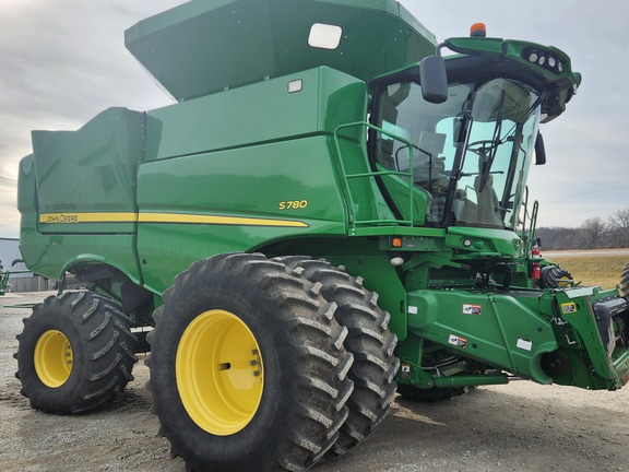 2018 John Deere S780 - Image 2